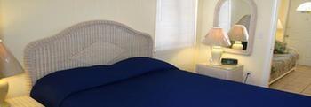 White Sands Beach Resort Holmes Beach Buitenkant foto