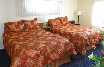 White Sands Beach Resort Holmes Beach Buitenkant foto