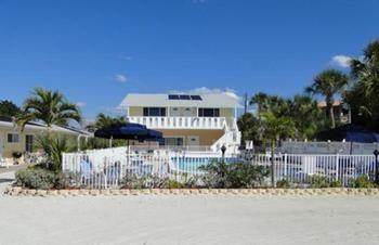 White Sands Beach Resort Holmes Beach Buitenkant foto